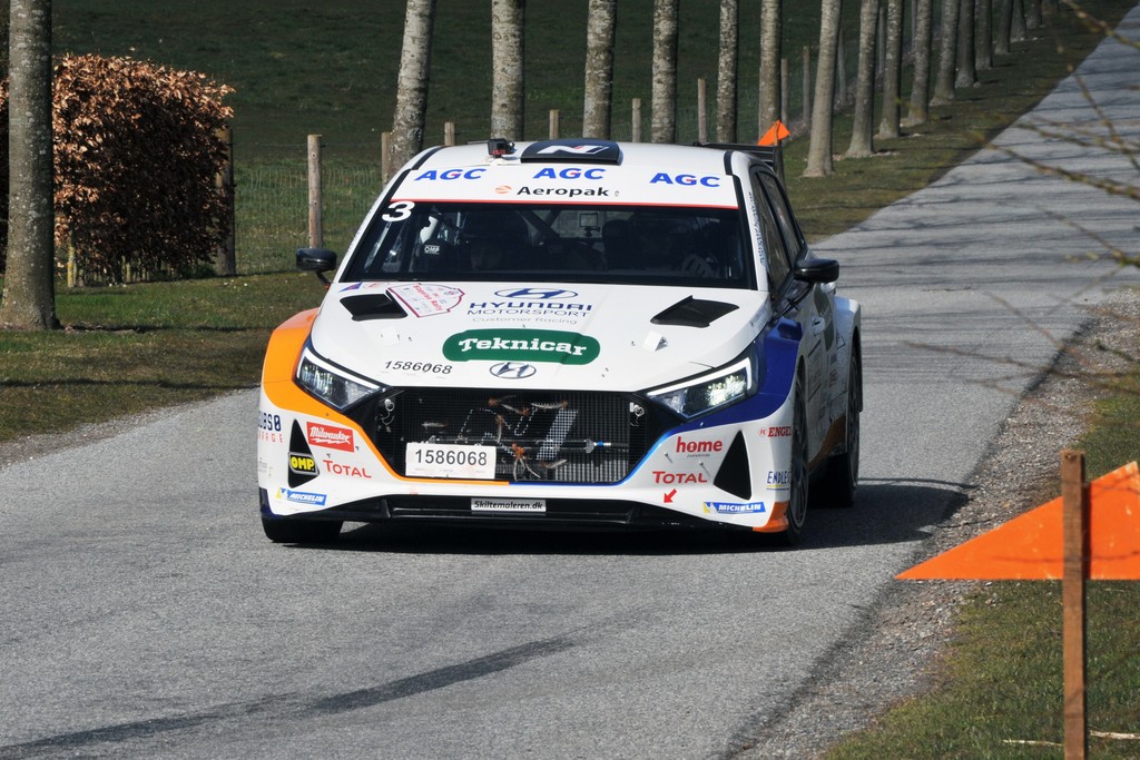 Ib Kragh og Ditte Kammersgaard scorede en tredjeplads i deres første Hyundai-start